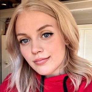 Meet your Posher, Kaleigh